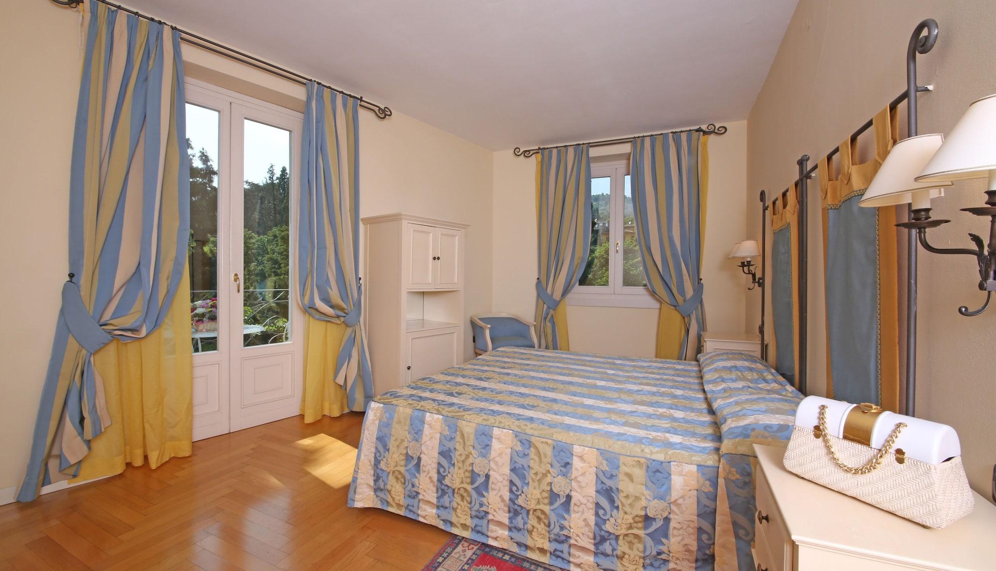 Villa Sofia Hotel Гардоне Ривьера Экстерьер фото