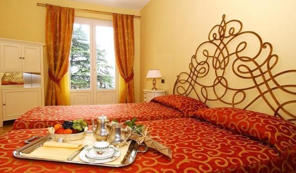 Villa Sofia Hotel Гардоне Ривьера Экстерьер фото